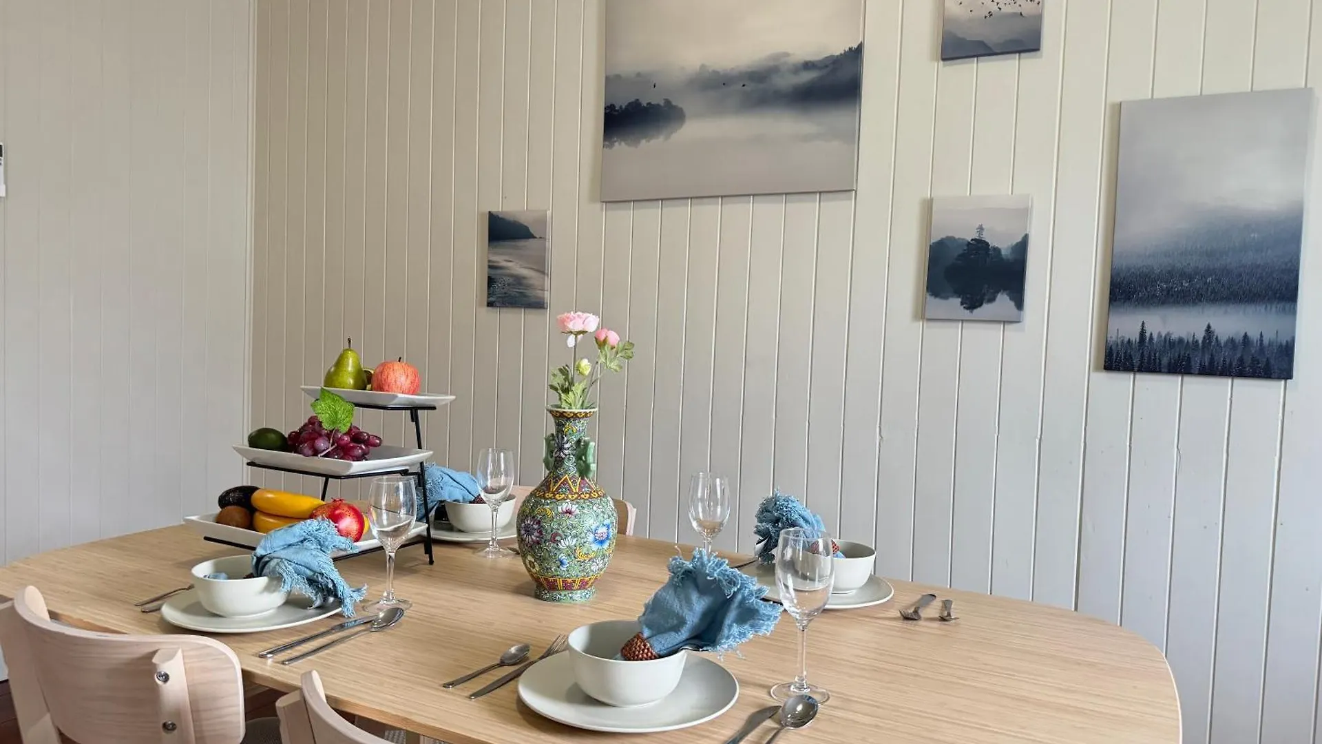 Stylish & Bright 3-Bdrs Family In Holland Park West Apartment Brisbane