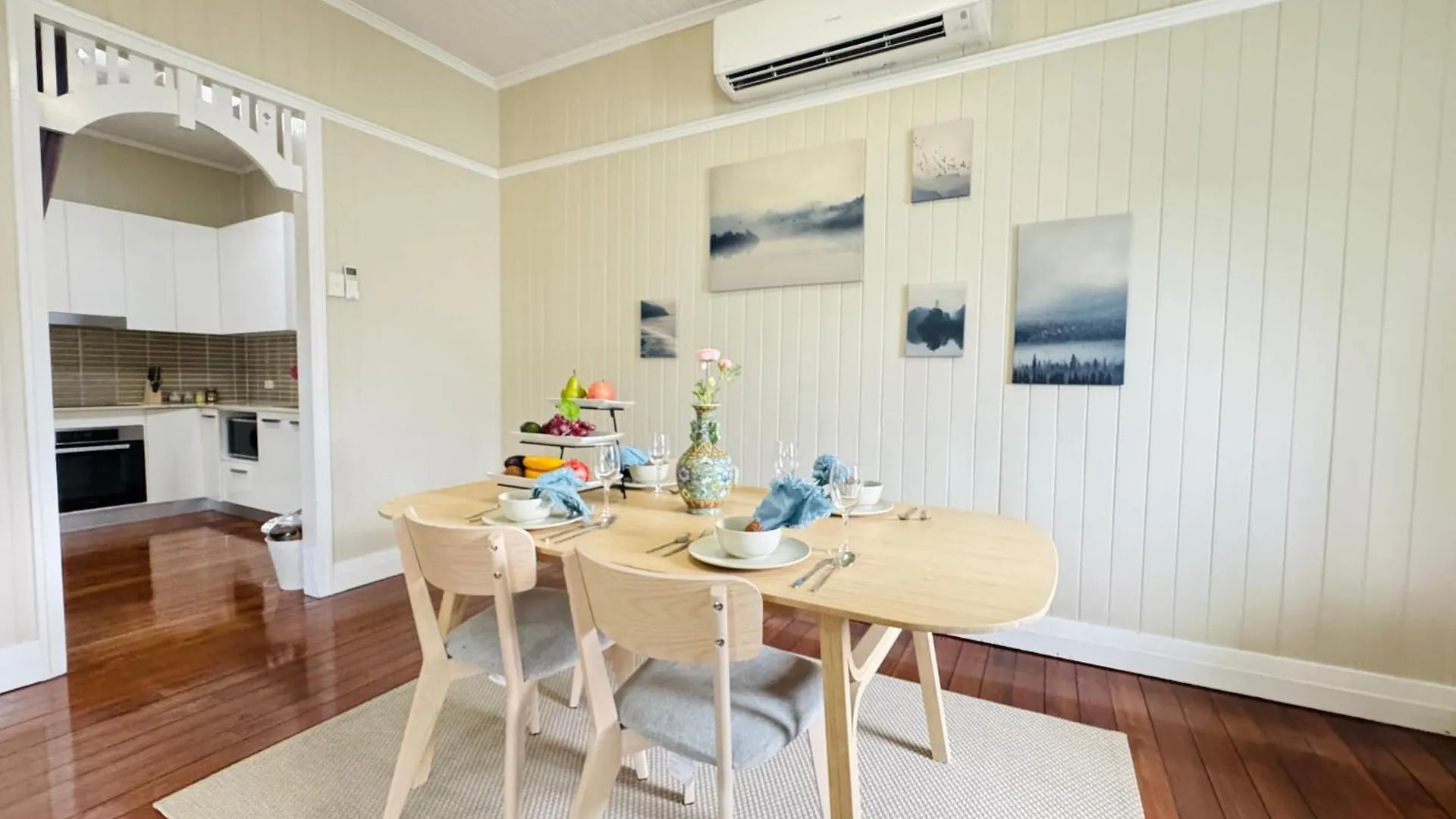 Stylish & Bright 3-Bdrs Family In Holland Park West Apartment Brisbane 0*,  Australia